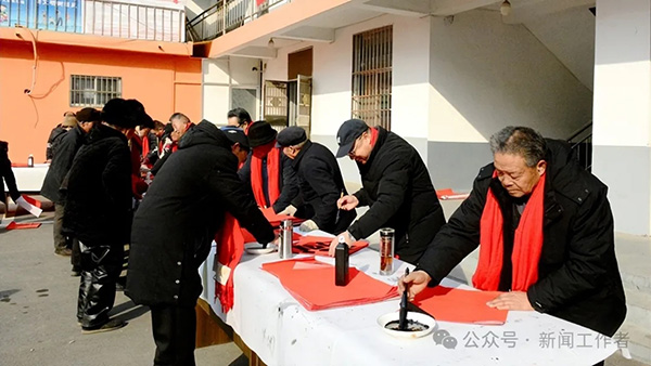 文化中国年：半程镇西石沟村成功举办2025春节联欢会 第 7 张