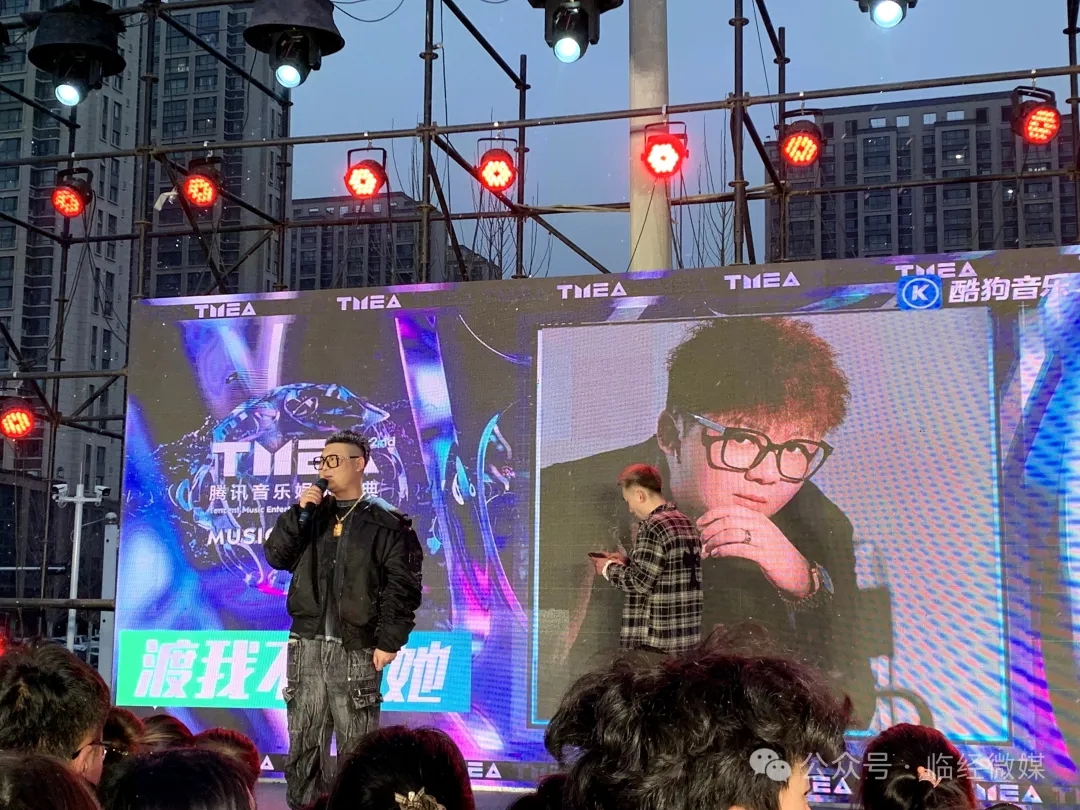 孤独诗人新专辑《不渡众生苦》发布会盛大开启，众多媒体聚焦 第 1 张