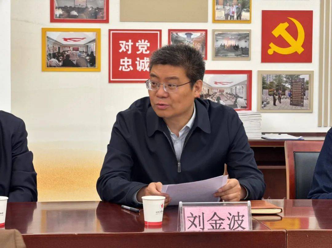书香润体校·爱心筑梦想——山东鸽雁文体图书捐赠活动圆满举行 第 4 张