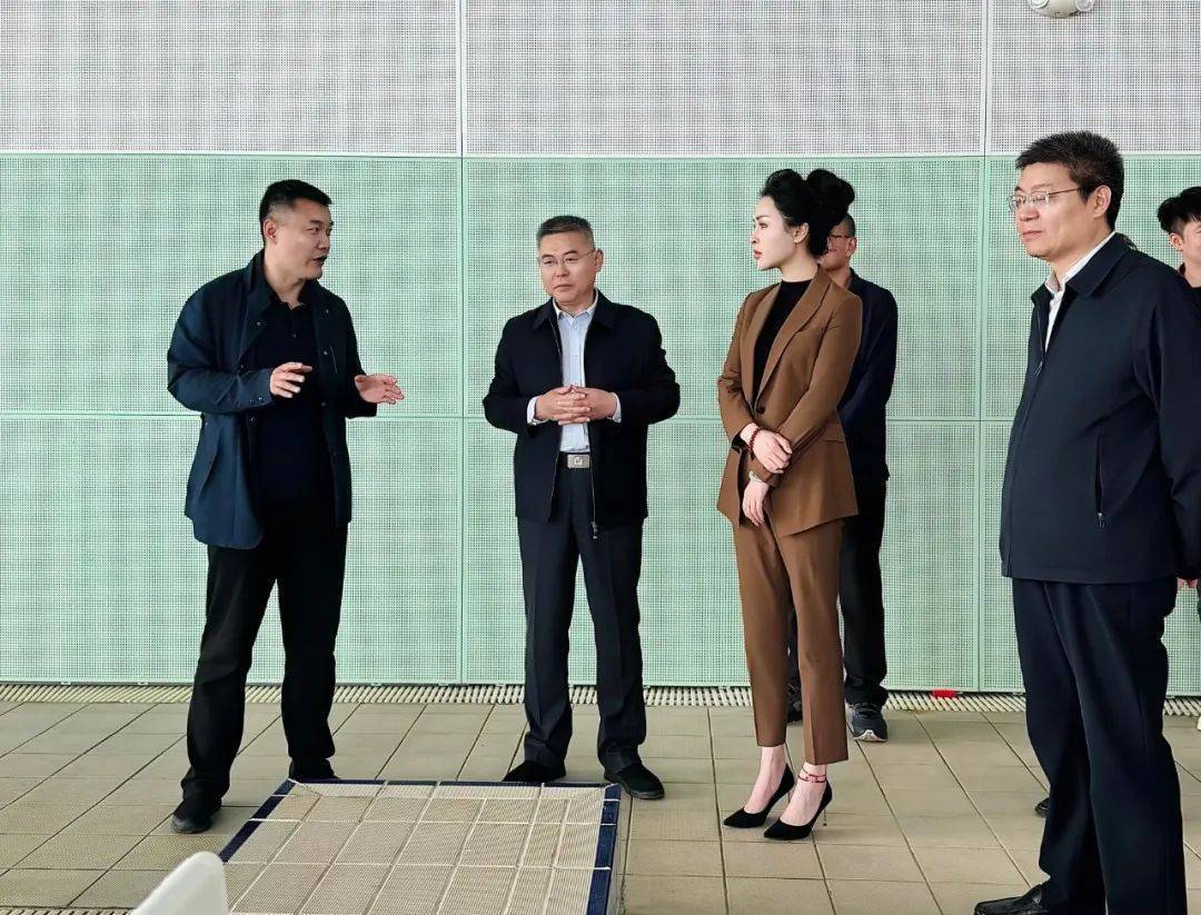 书香润体校·爱心筑梦想——山东鸽雁文体图书捐赠活动圆满举行 第 6 张