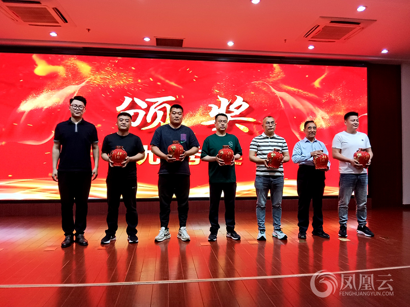 青春力量与匠心传承共绘商业新篇：“赤都”品牌周年庆典暨多方战略合作盛大启动 第 2 张